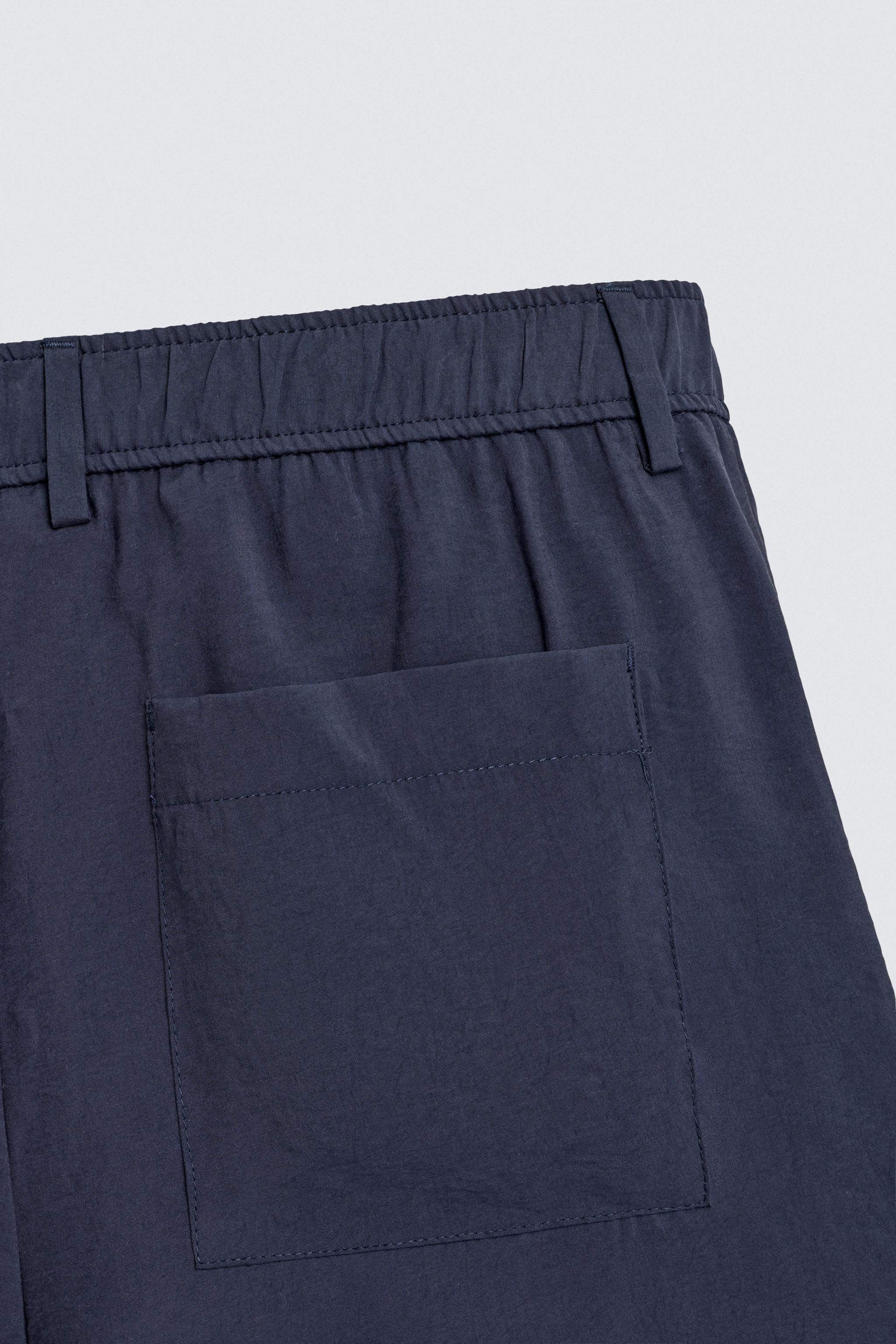 SOFT FLOWY PLEATED SHORTS